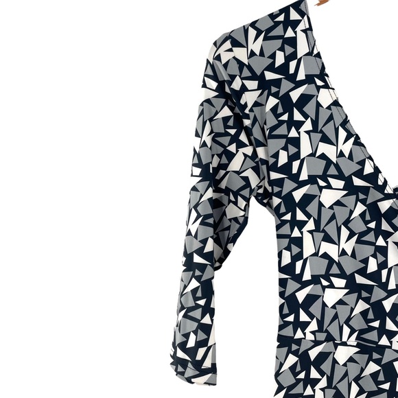 PattyBoutik Geometric Black and Gray Print Faux Wrap Dress in Medium - Picture 3 of 9